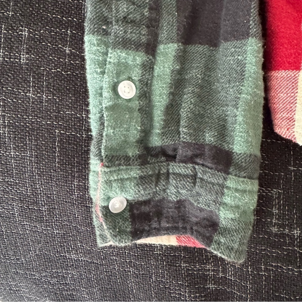 American Eagle Outfitters Cozy Cabin Cropped Flannel size Large - Picture 8 of 11